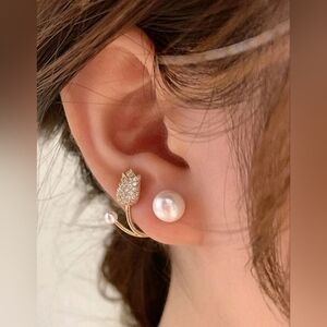 NEW Elegant CZ Diamond and Pearl Earrings, Gold